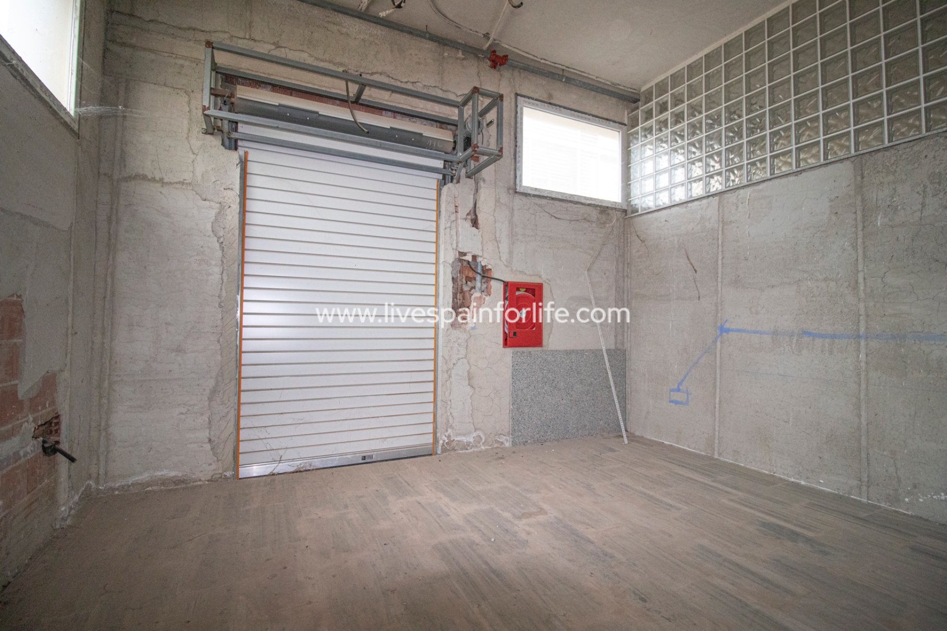 Revente - Commercial -
Elche