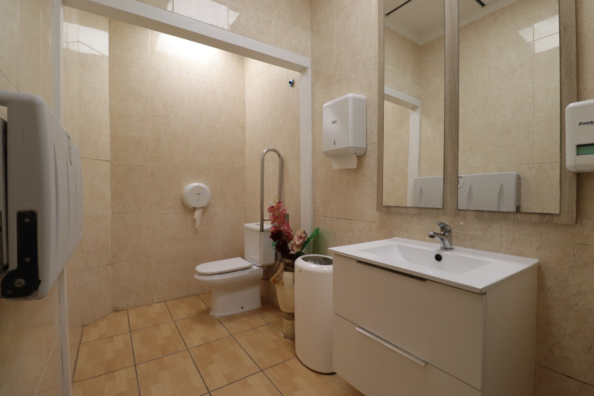 Revente - Commercial -
Formentera del Segura - Formentera - Village