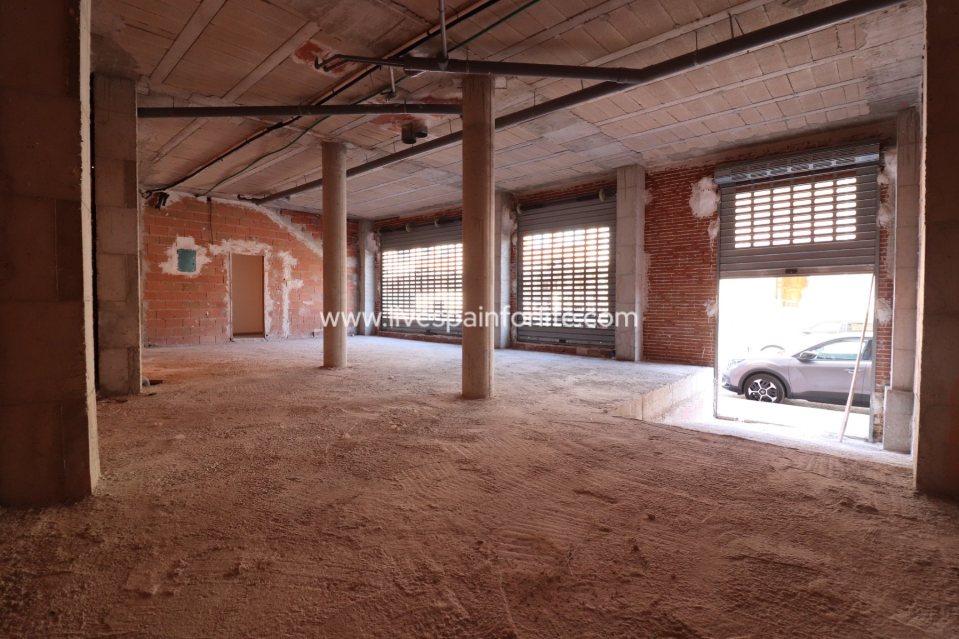 Revente - Commercial (Freehold) -
Rojales - Rojales - Village