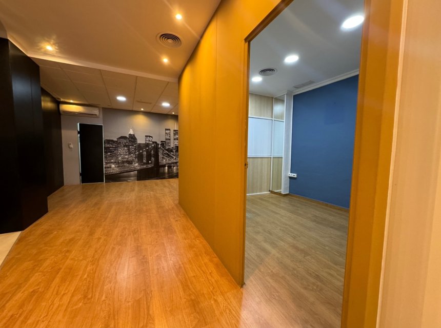 Revente - Commercial -
Guardamar del Segura - Guardamar