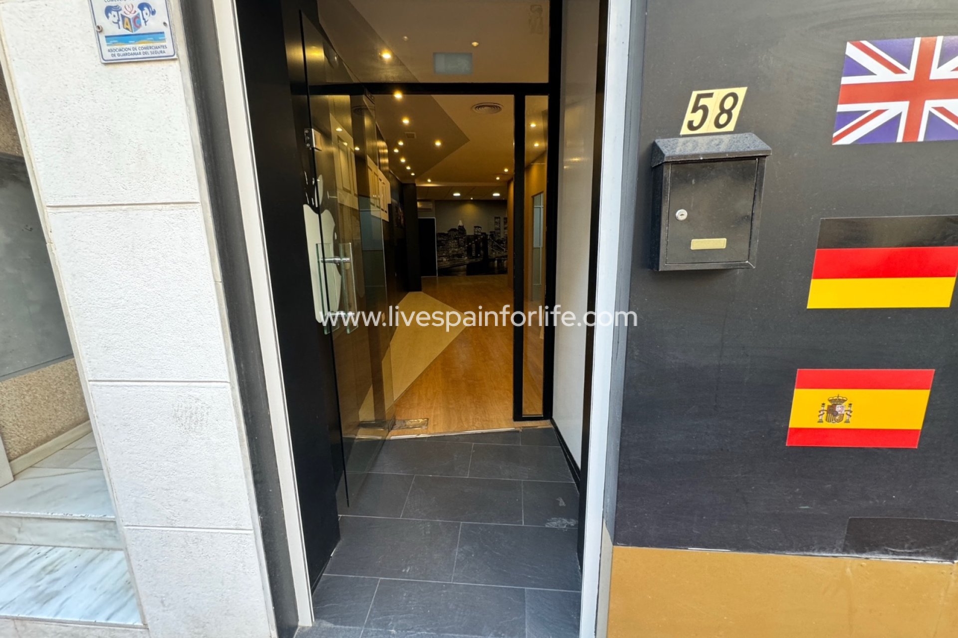 Revente - Commercial -
Guardamar del Segura - Guardamar