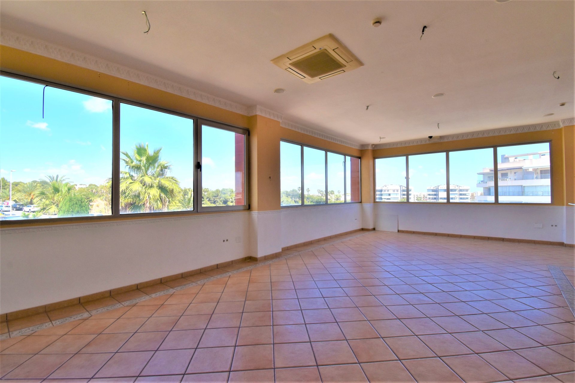 Revente - Commercial -
Orihuela Costa - Los Dolses