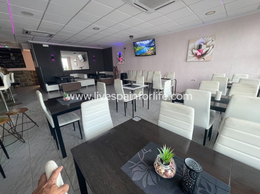 Revente - Commercial -
Torrevieia - Comunidad Valenciana