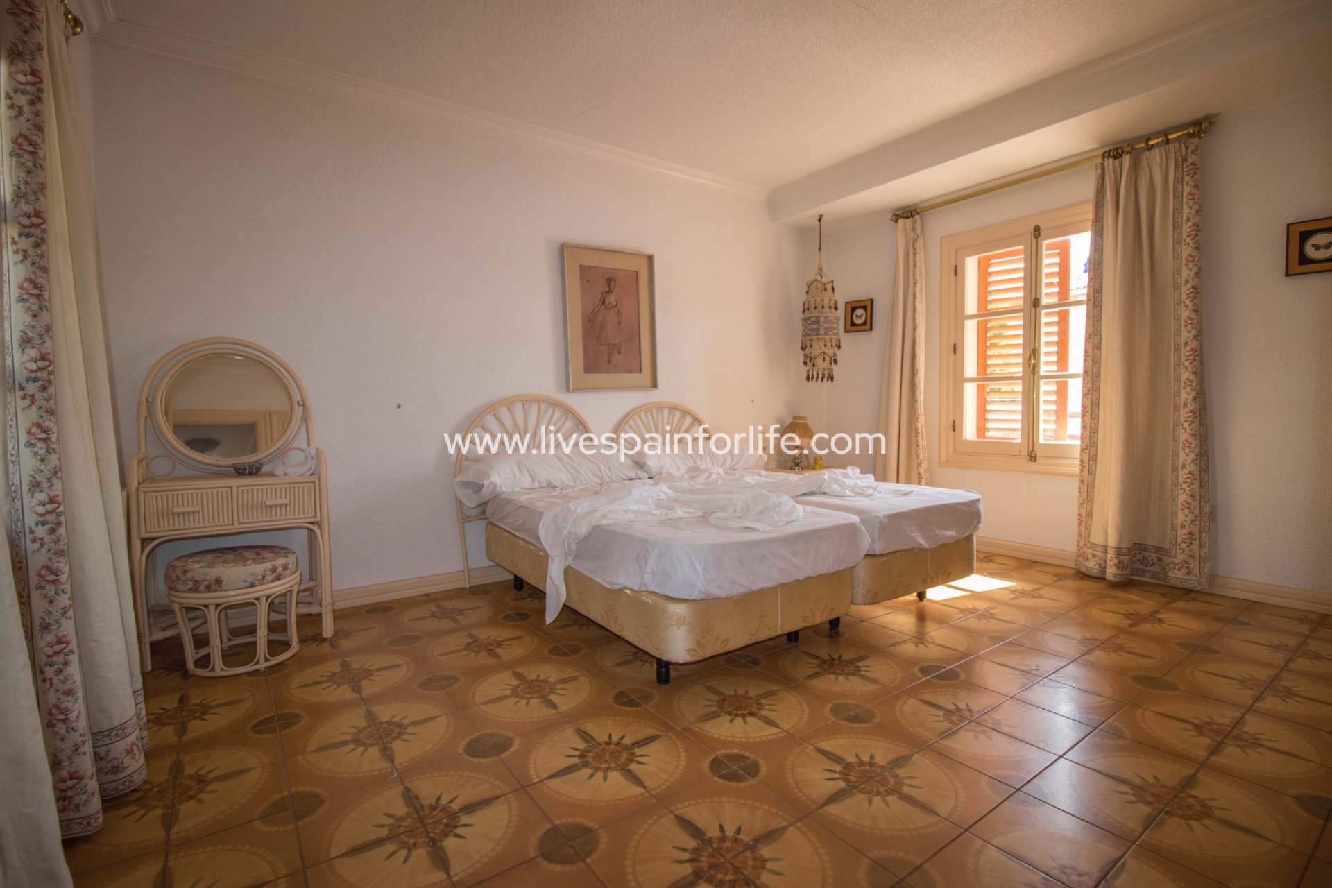 Revente - Equestrian -
Novelda