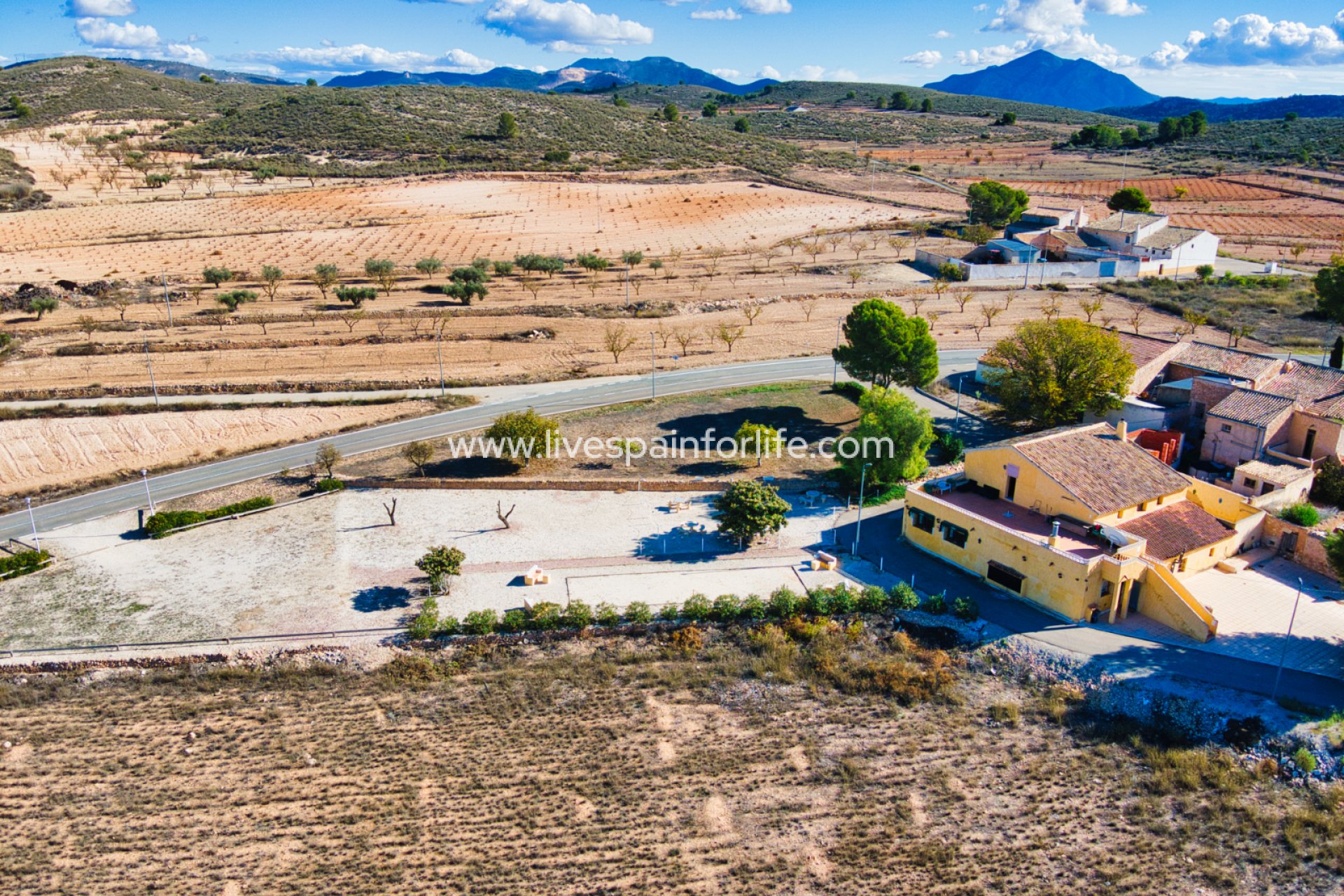 Revente - Maison de campagne -
Abanilla