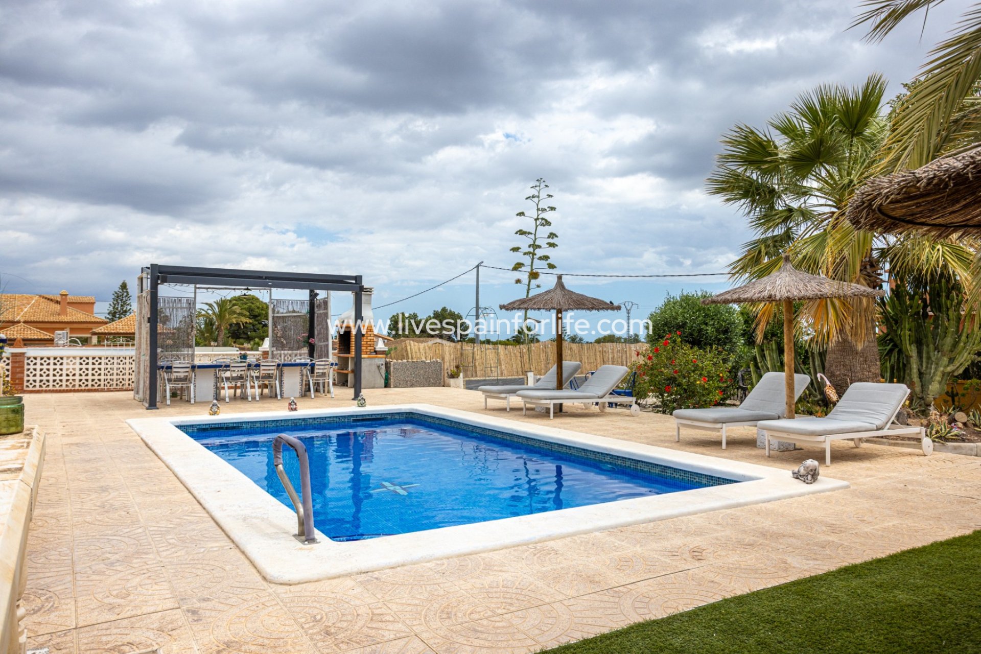 Revente - Maison de campagne -
Albatera