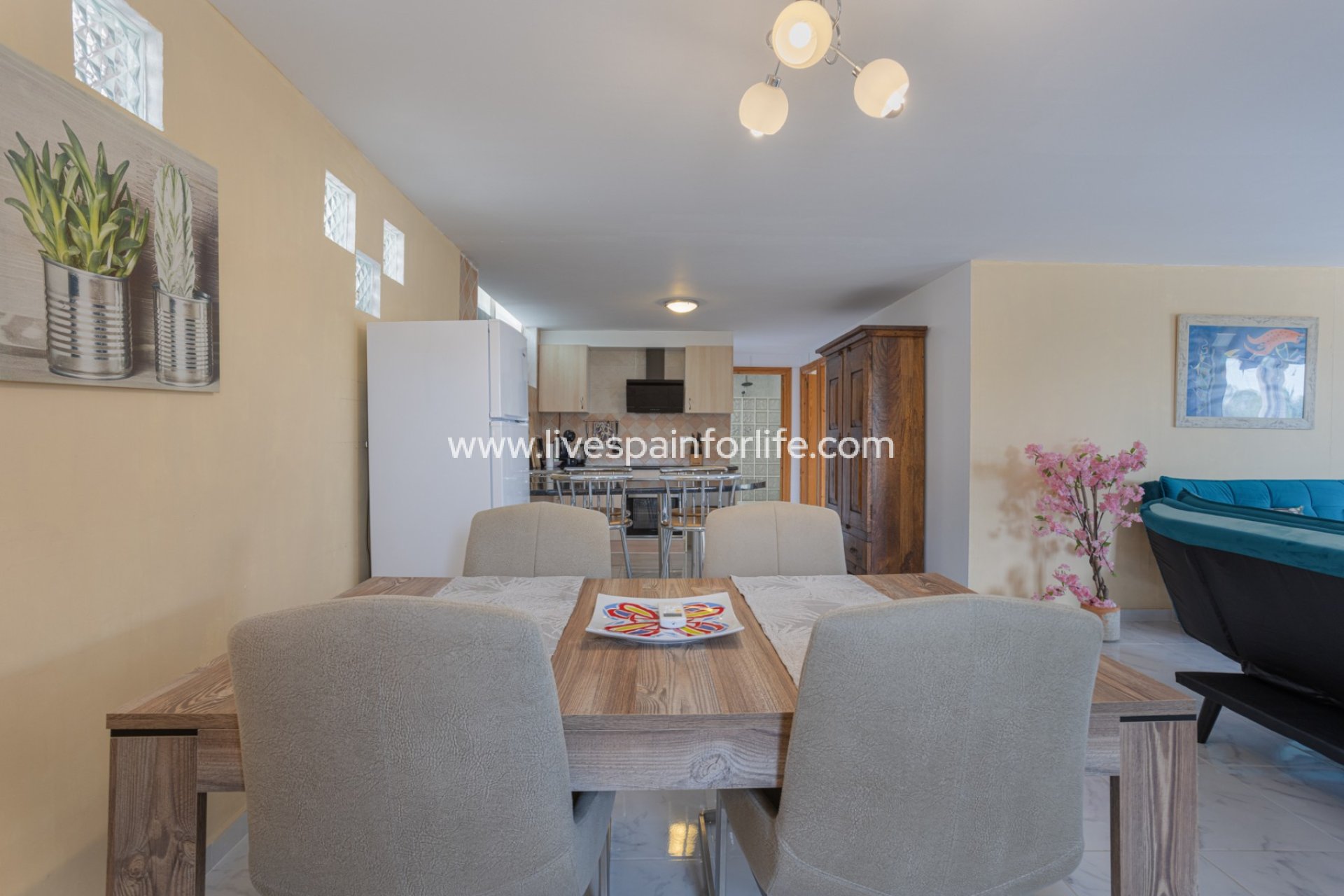 Revente - Maison de campagne -
Albatera