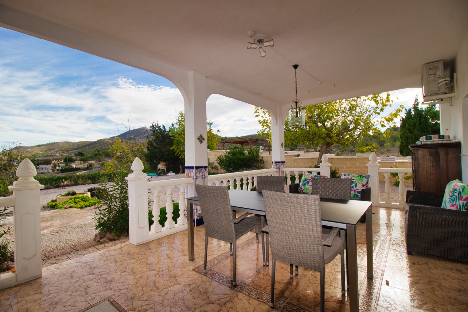 Revente - Maison de campagne -
Alicante