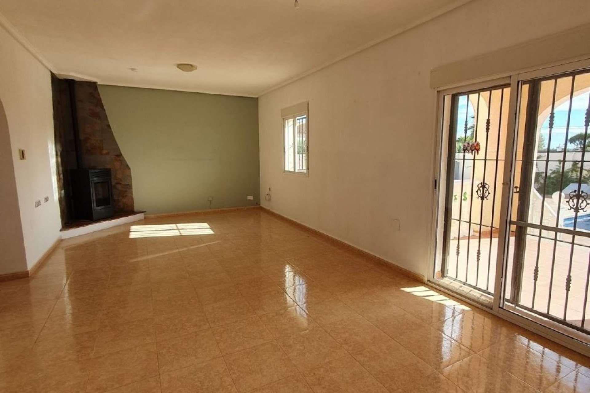 Revente - Maison de campagne -
Alicante