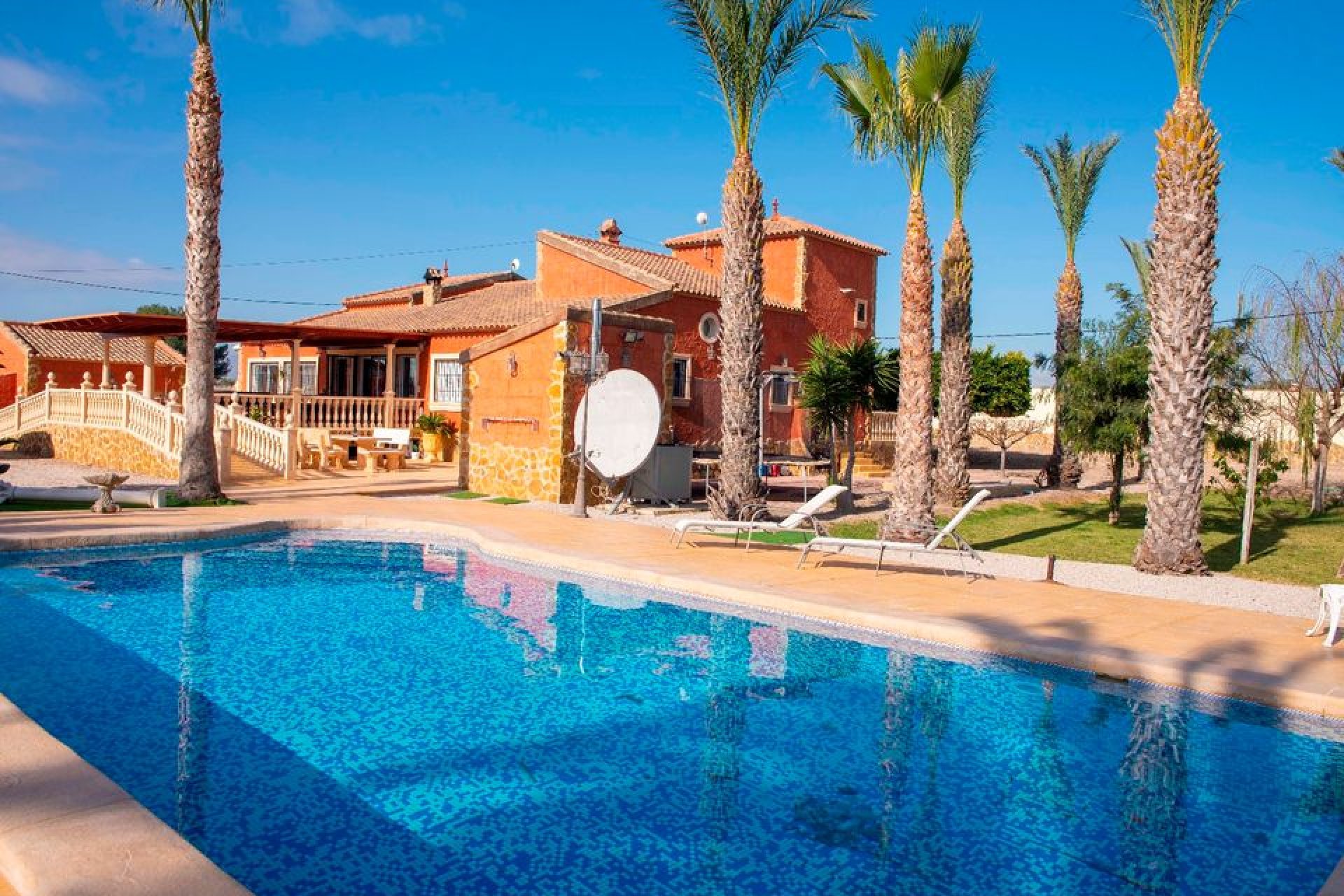 Revente - Maison de campagne -
Alicante