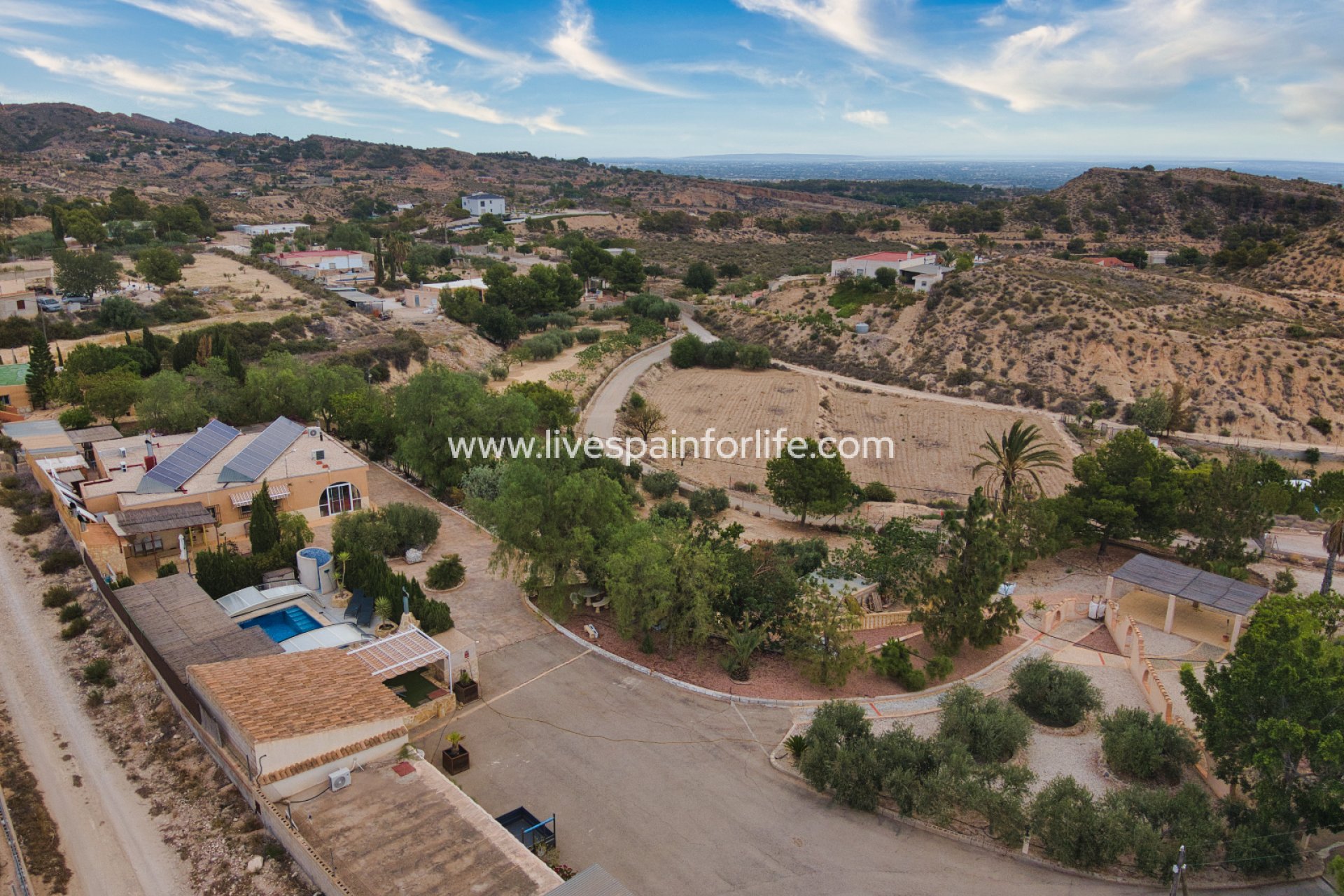 Revente - Maison de campagne -
Alicante