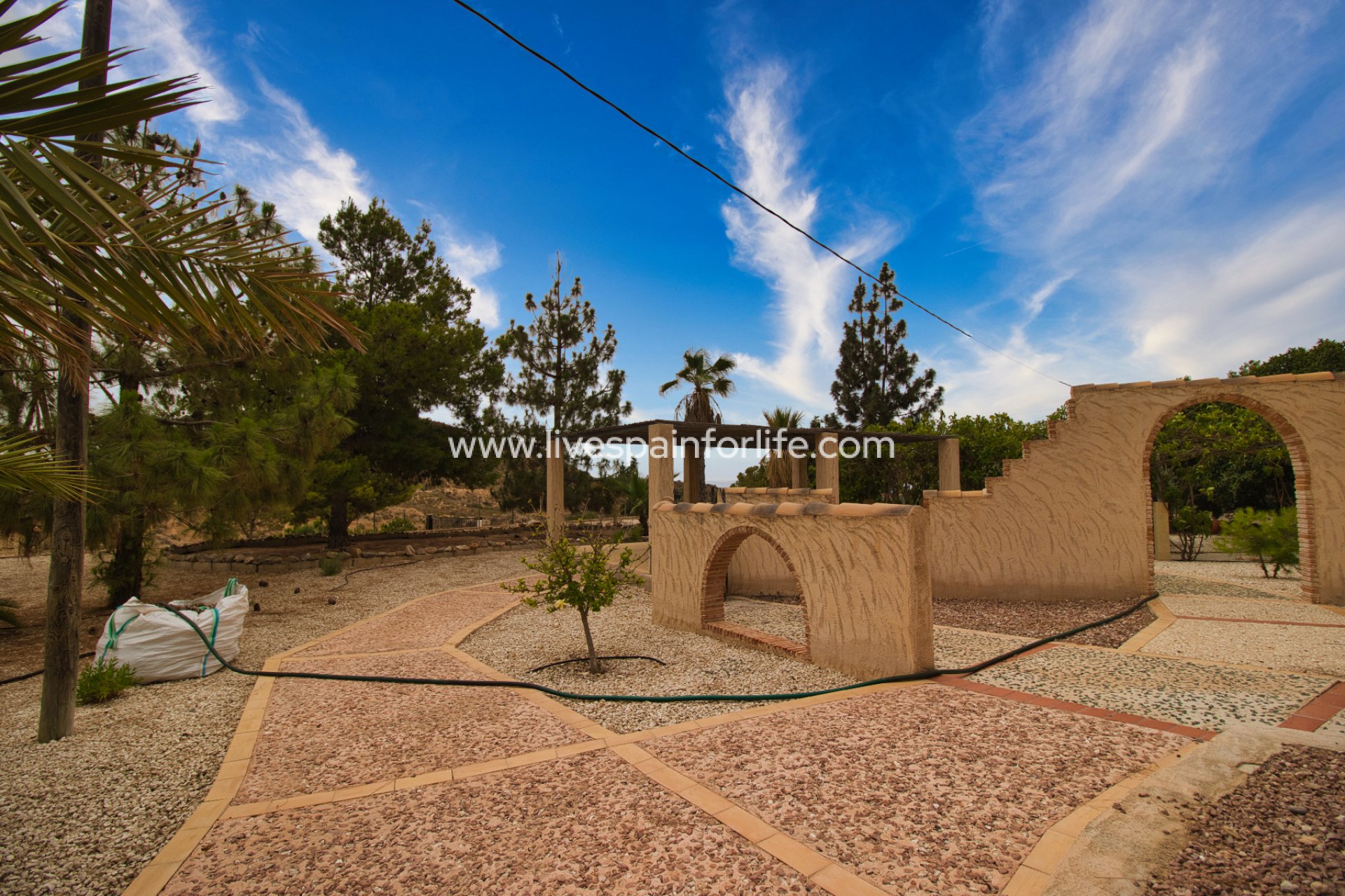 Revente - Maison de campagne -
Alicante