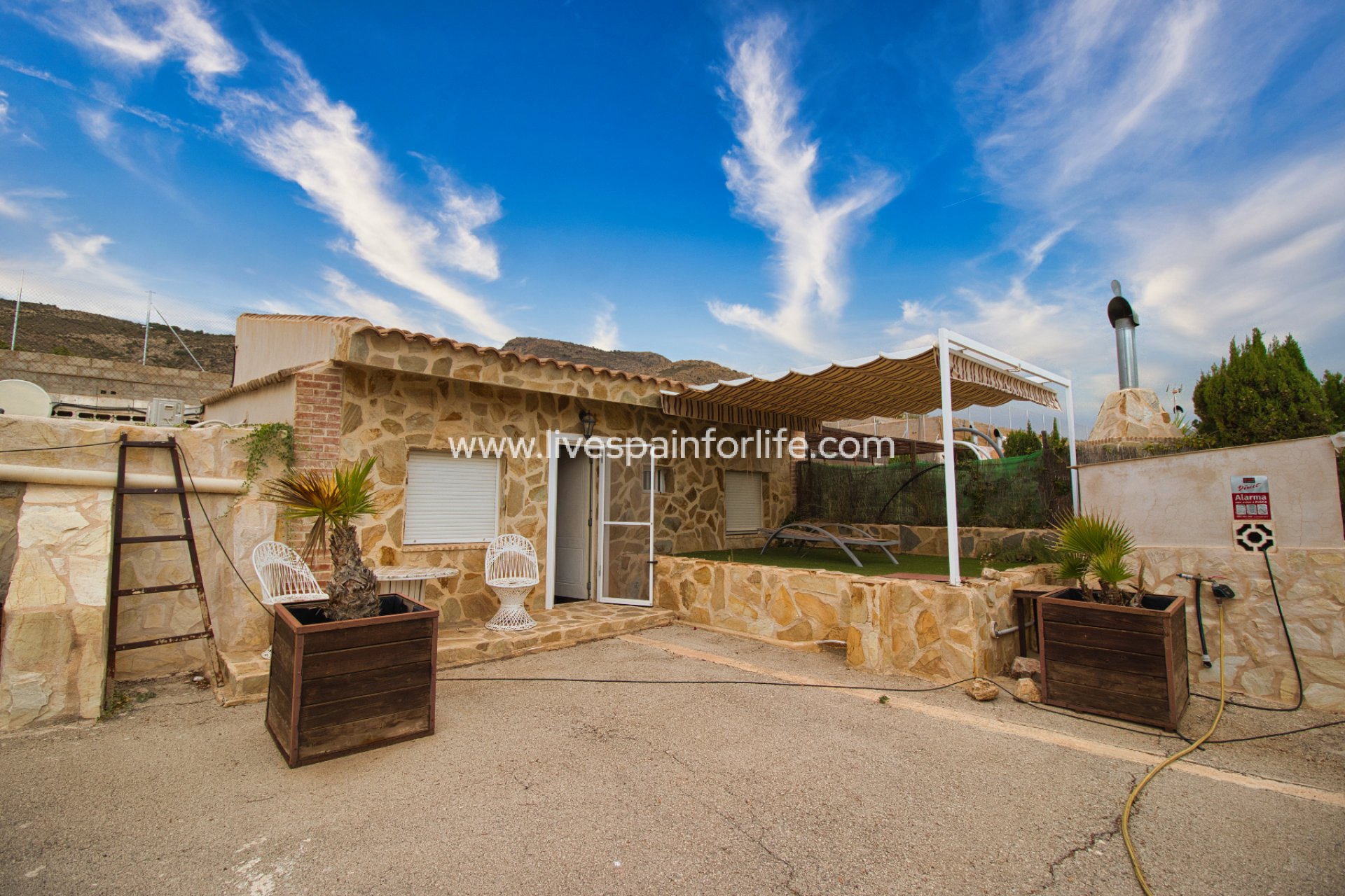 Revente - Maison de campagne -
Alicante