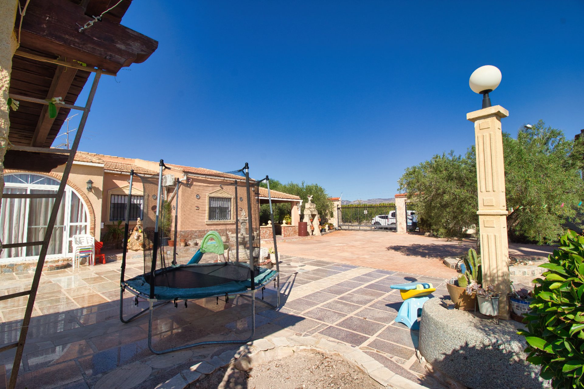 Revente - Maison de campagne -
Alicante