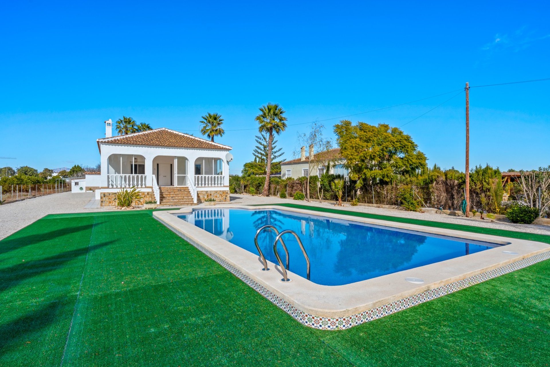 Revente - Maison de campagne -
Alicante