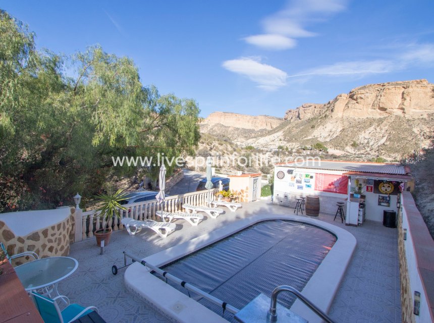 Revente - Maison de campagne -
Alicante