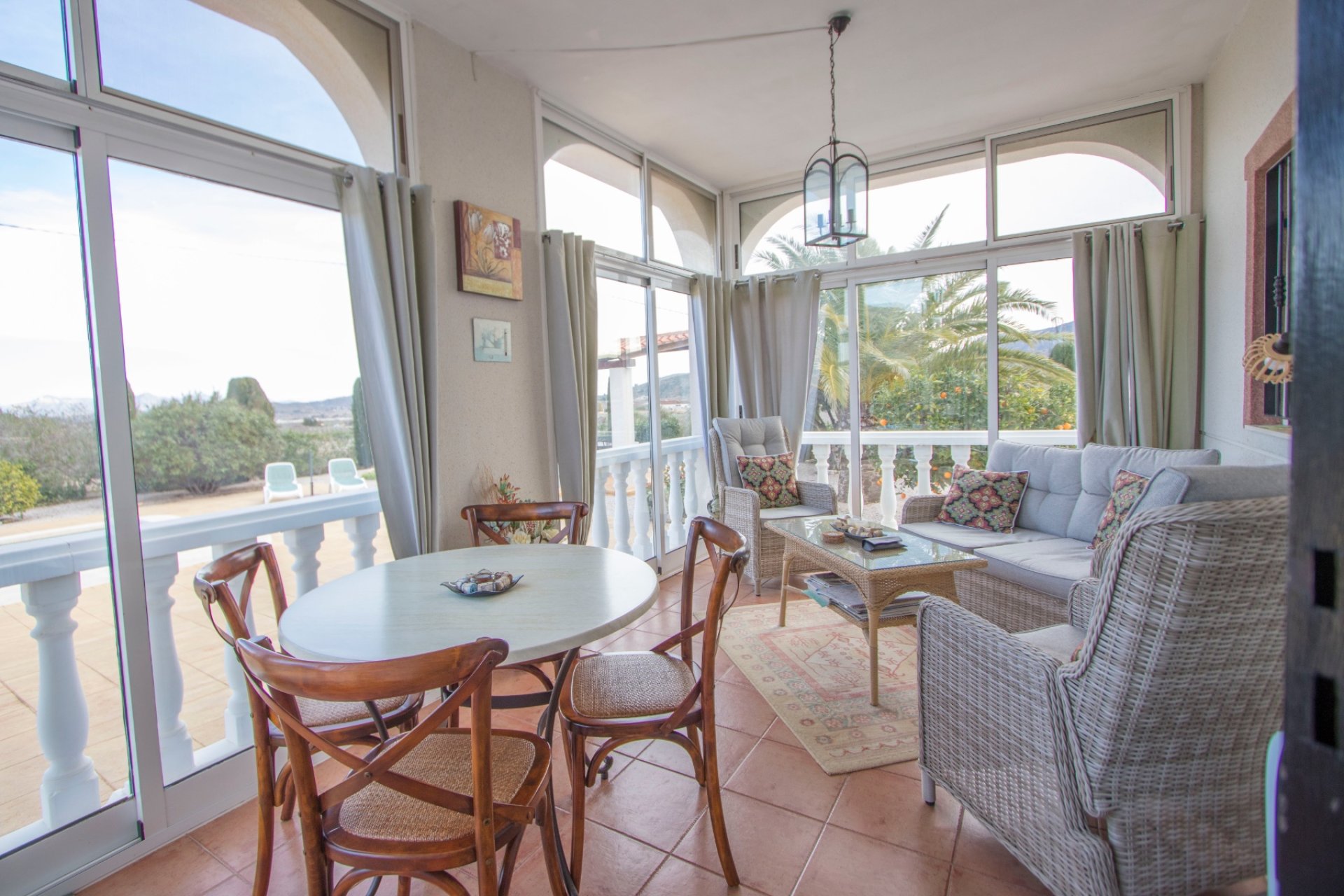 Revente - Maison de campagne -
Alicante