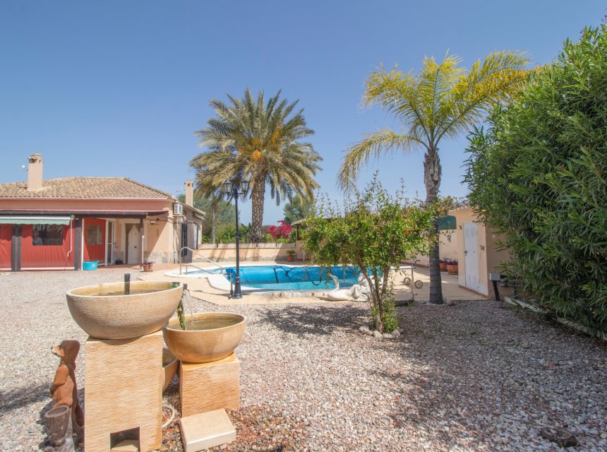 Revente - Maison de campagne -
Alicante