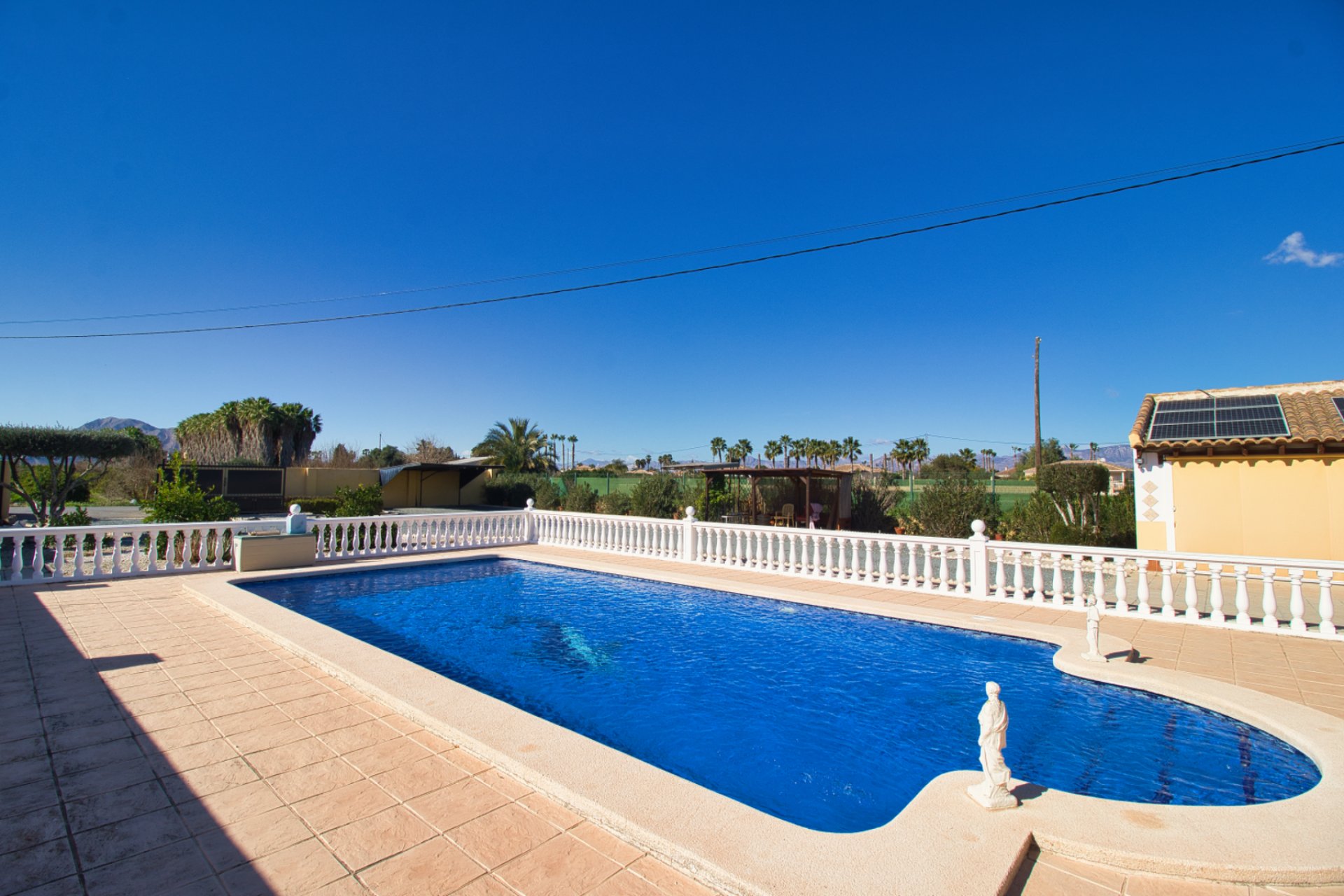 Revente - Maison de campagne -
Alicante