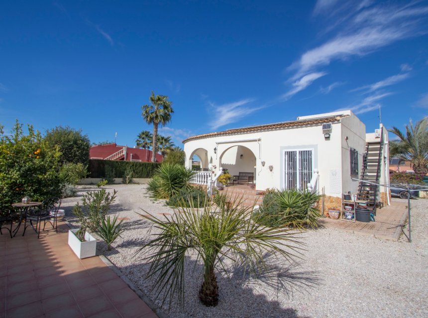 Revente - Maison de campagne -
Alicante