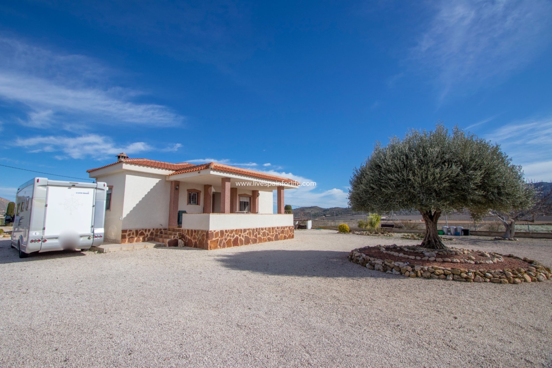 Revente - Maison de campagne -
Alicante