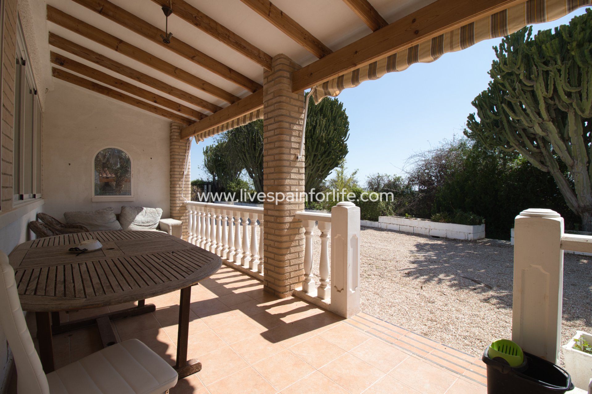 Revente - Maison de campagne -
Alicante