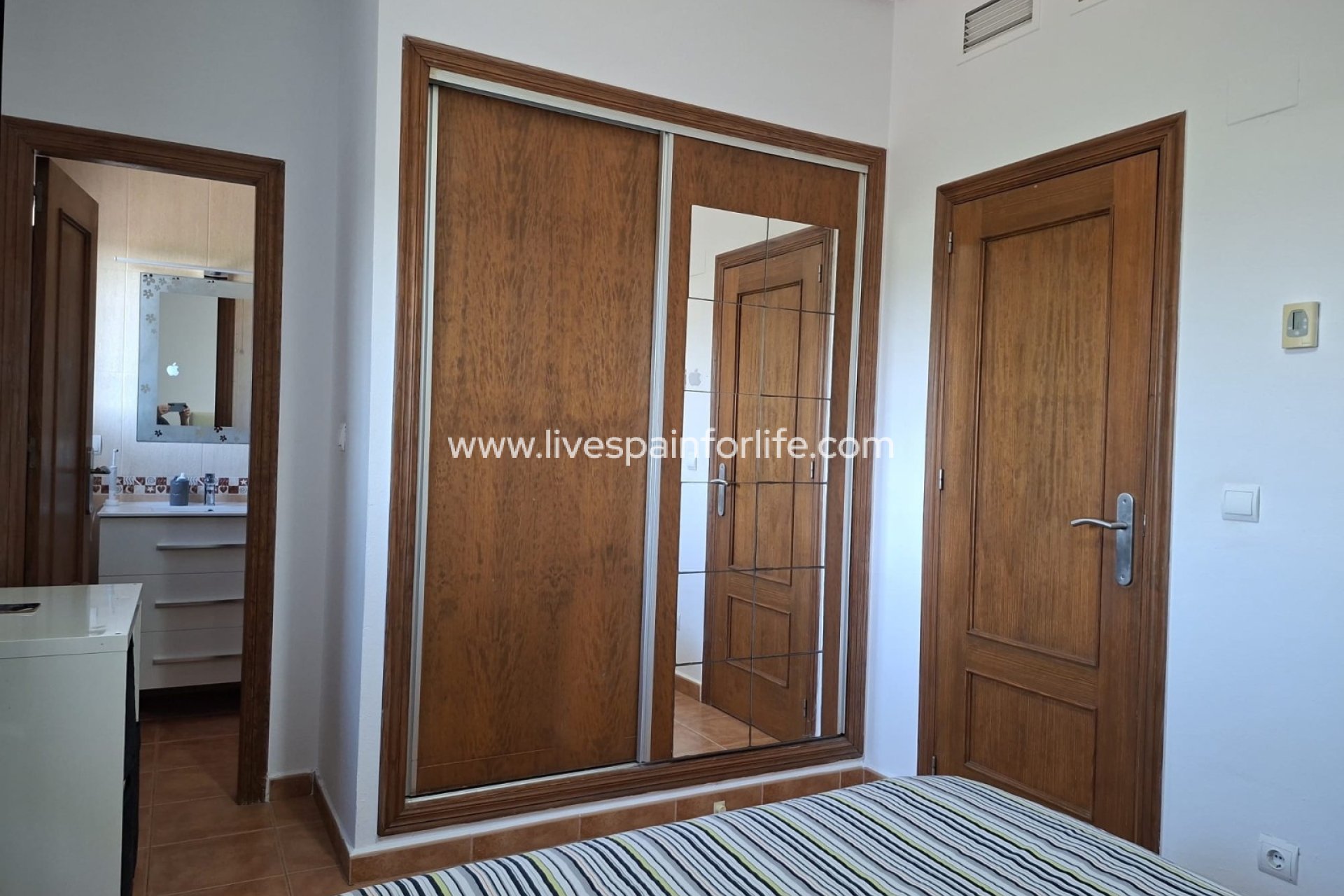 Revente - Maison de campagne -
Alicante