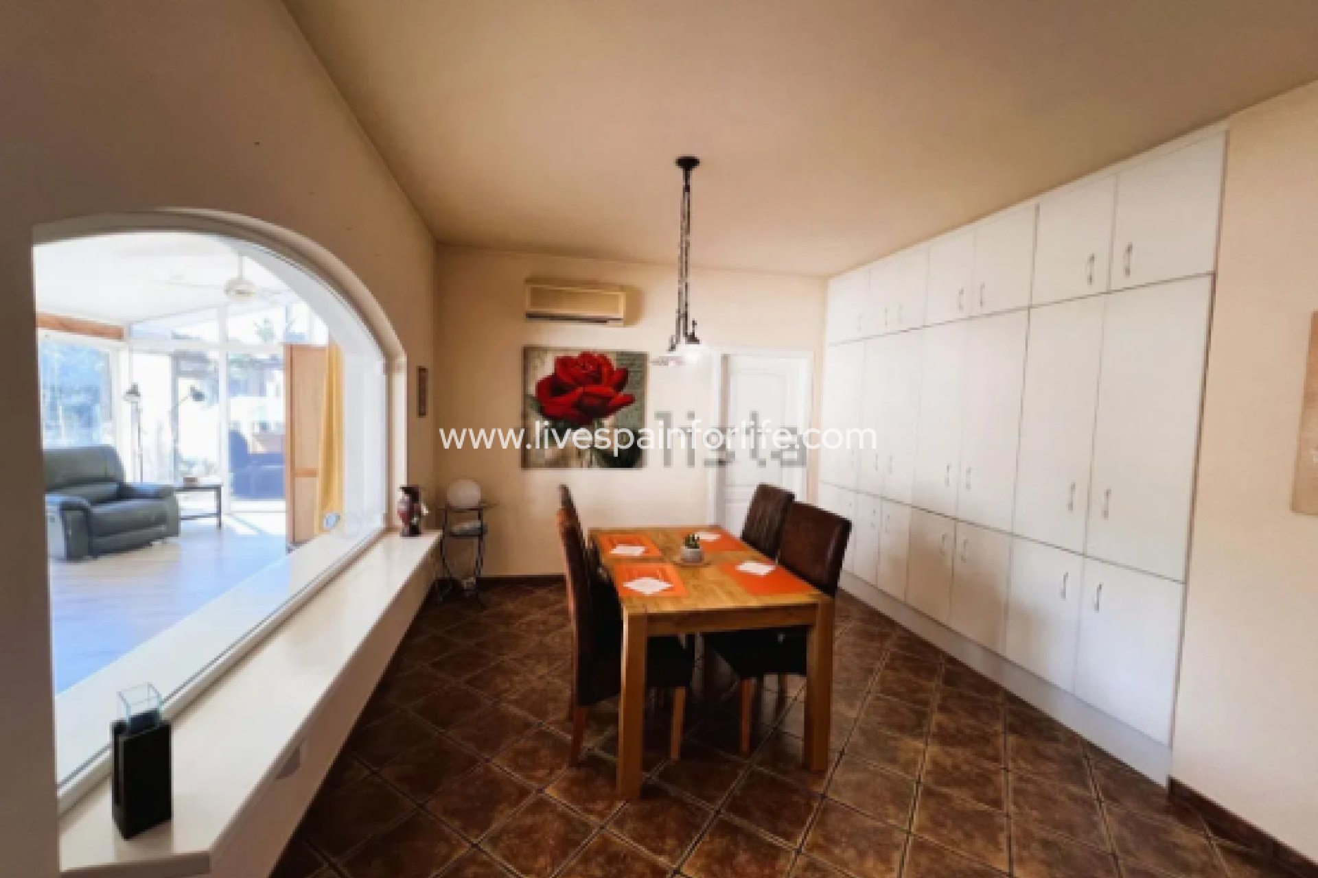 Revente - Maison de campagne -
Alicante