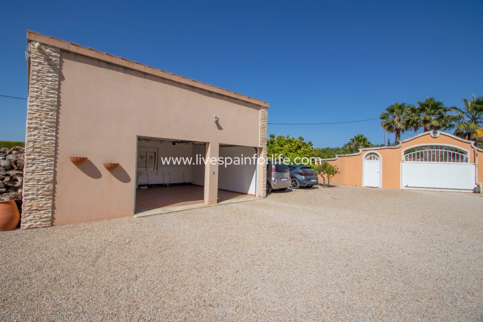 Revente - Maison de campagne -
Alicante