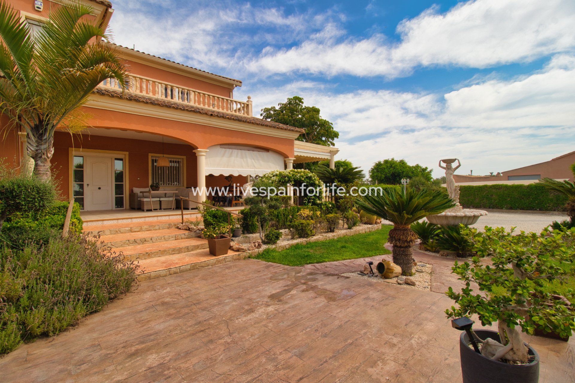Revente - Maison de campagne -
Alicante