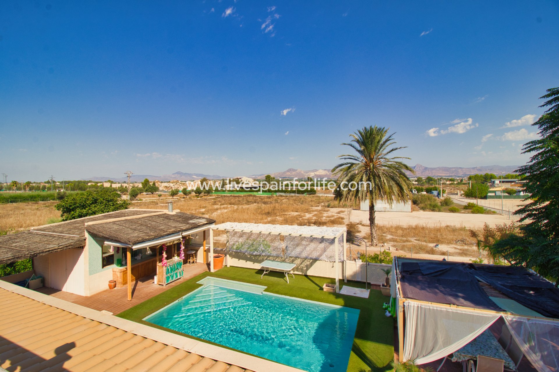 Revente - Maison de campagne -
Alicante