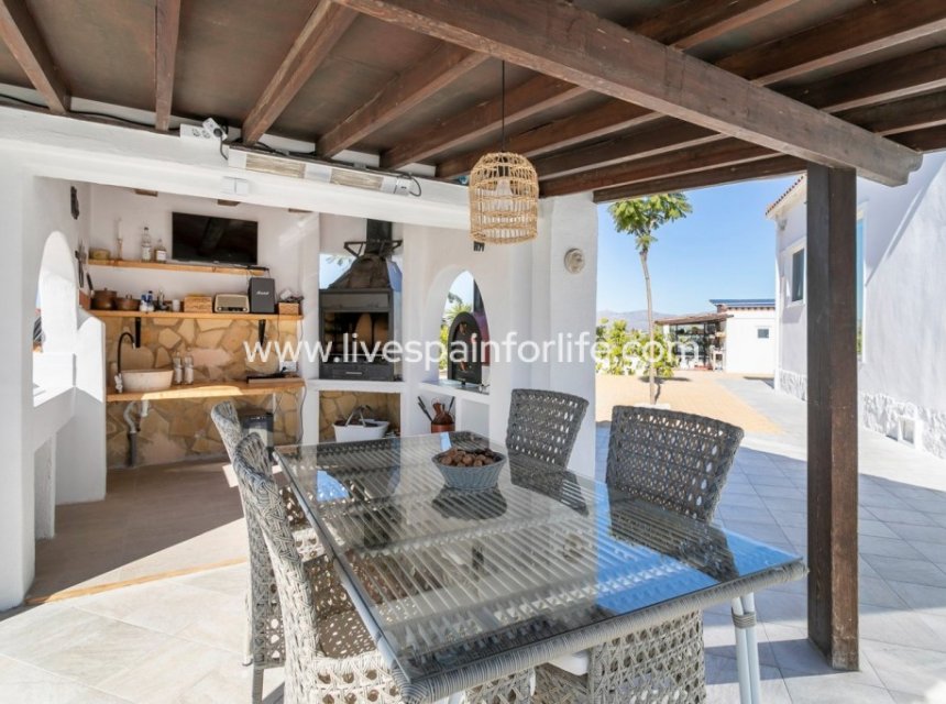 Revente - Maison de campagne -
Almoradi