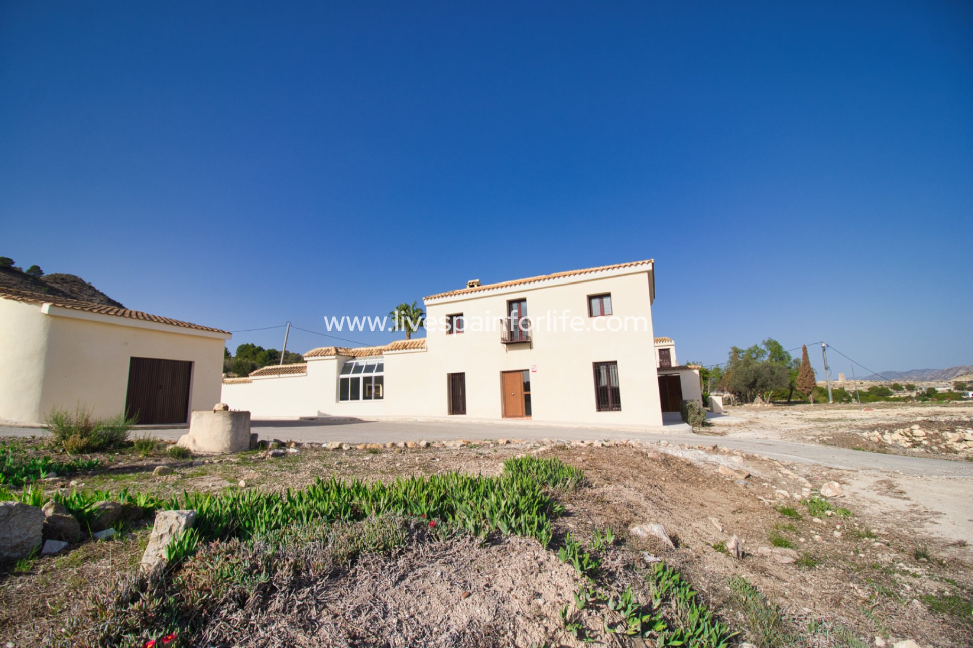 Revente - Maison de campagne -
Aspe