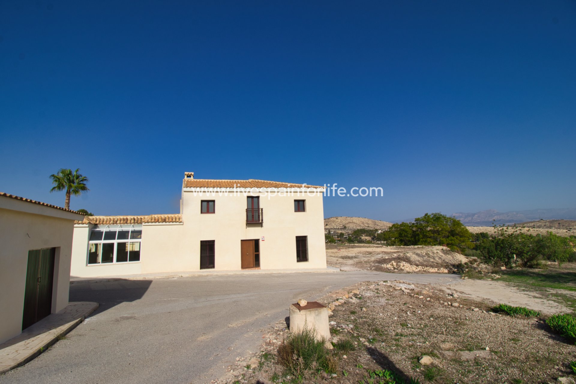 Revente - Maison de campagne -
Aspe