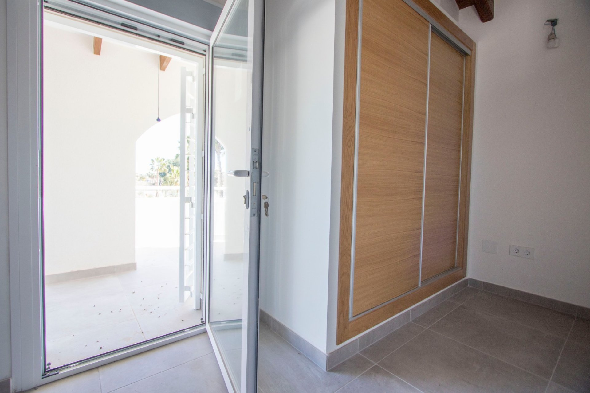 Revente - Maison de campagne -
Catral