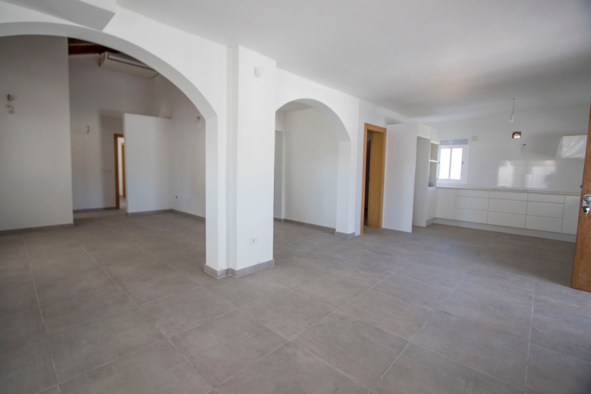 Revente - Maison de campagne -
Catral