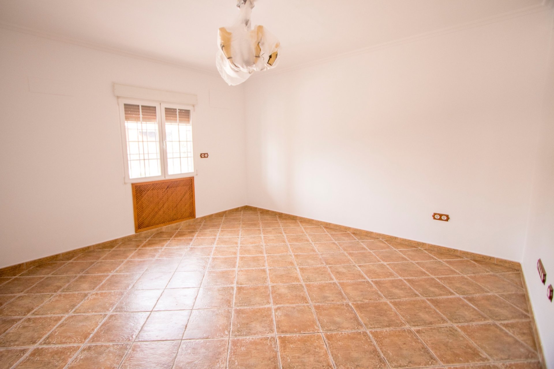 Revente - Maison de campagne -
Catral