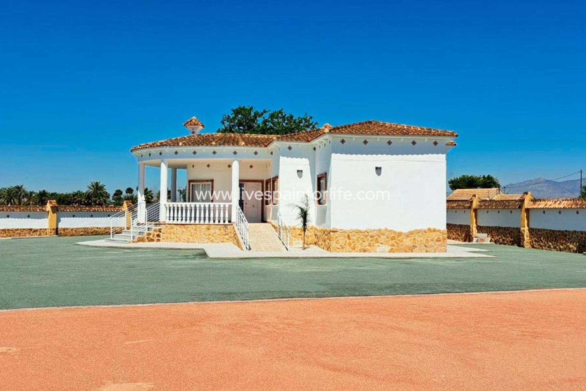 Revente - Maison de campagne -
Catral