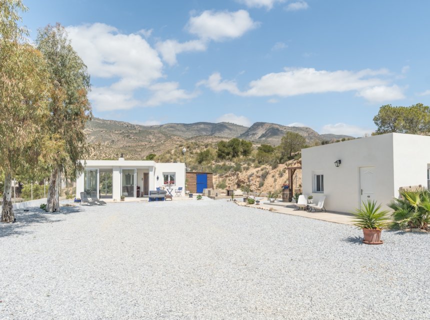 Revente - Maison de campagne -
Crevillent