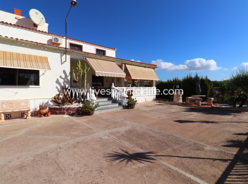 Revente - Maison de campagne -
Crevillente - Crevillente - Country