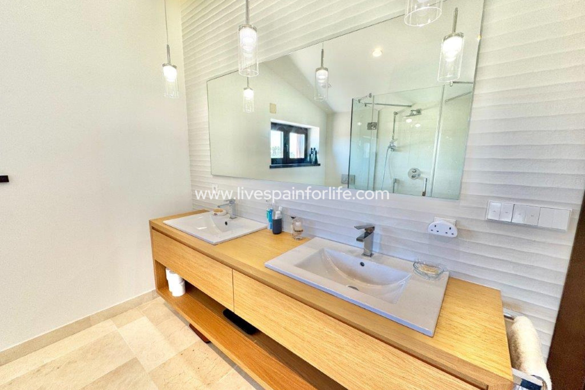 Revente - Maison de campagne -
Dolores