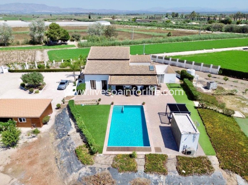 Revente - Maison de campagne -
Dolores