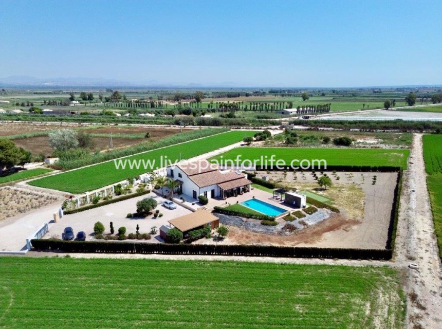 Revente - Maison de campagne -
Dolores