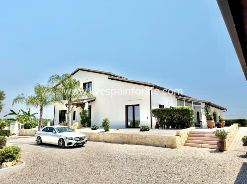 Revente - Maison de campagne -
Dolores