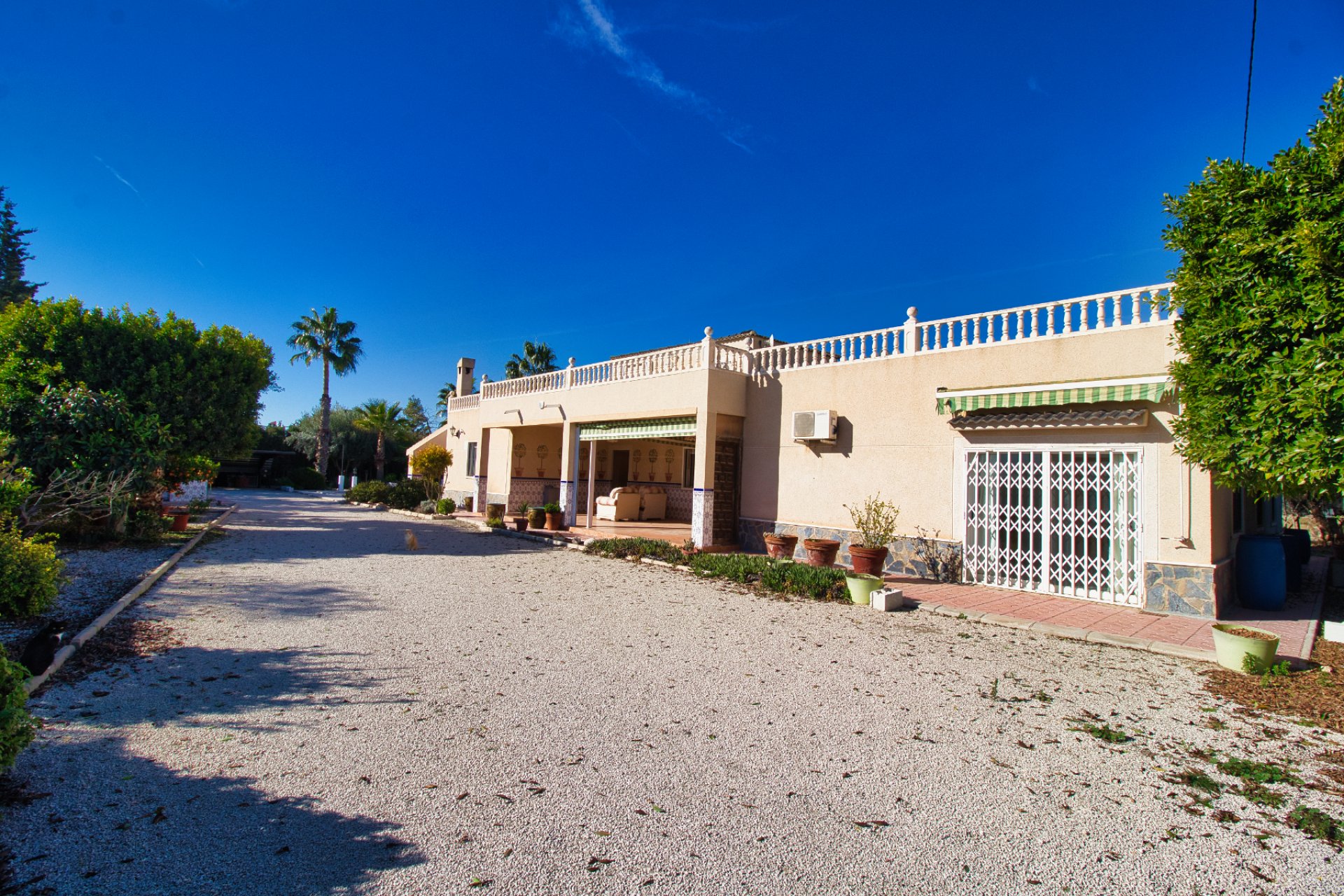 Revente - Maison de campagne -
Elche