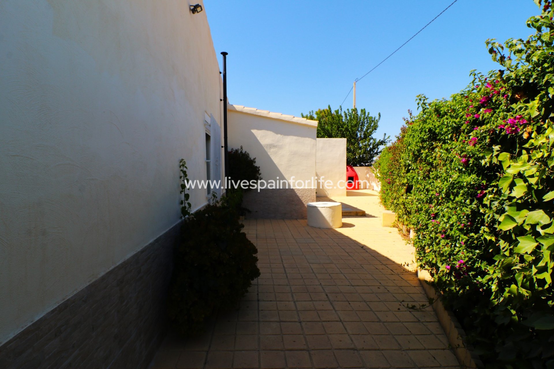 Revente - Maison de campagne -
Granja de Rocamora