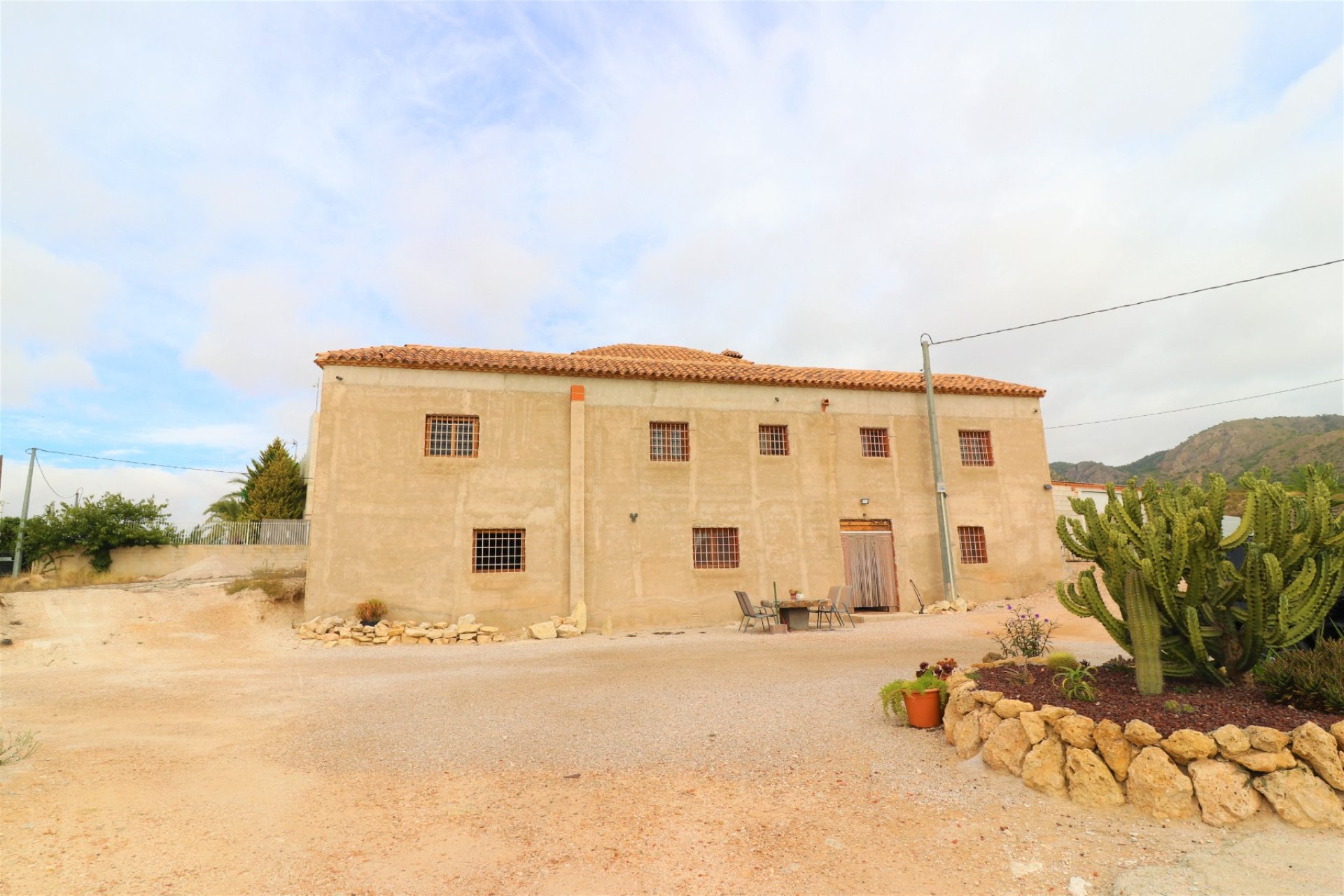Revente - Maison de campagne -
Hondon De Las Nieves - Hondon De Los Frailes
