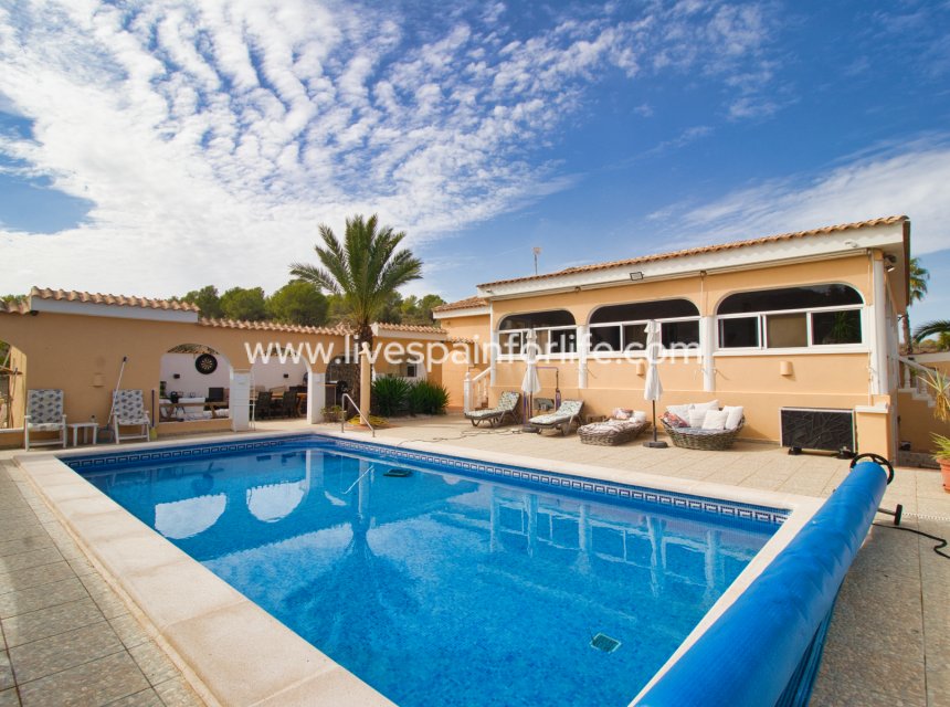 Revente - Maison de campagne -
Hondon De Las Nieves - Hondon De Los Frailes