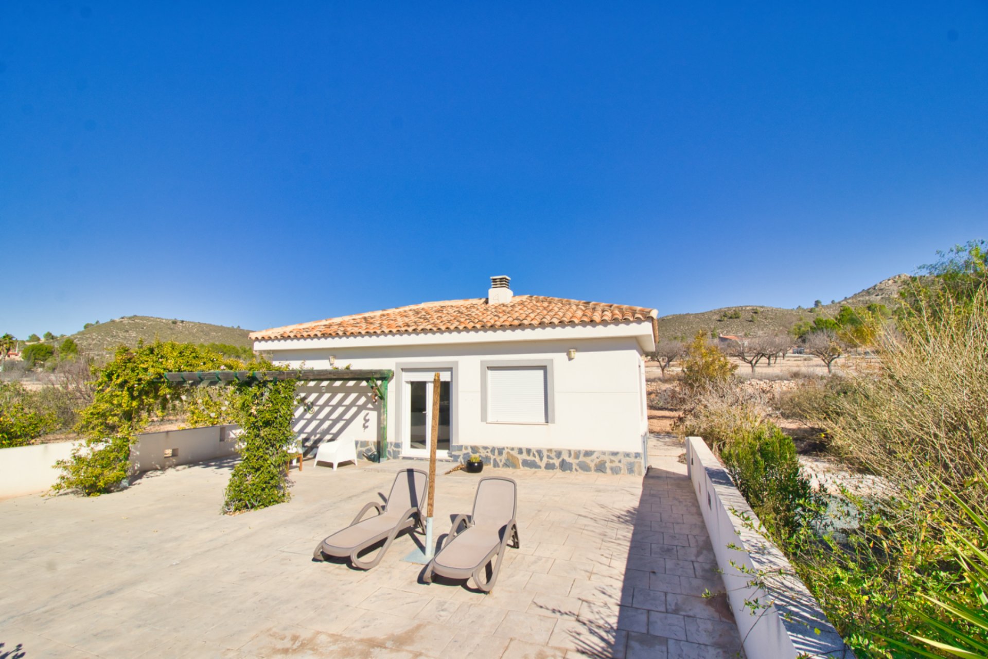 Revente - Maison de campagne -
Hondon De Las Nieves