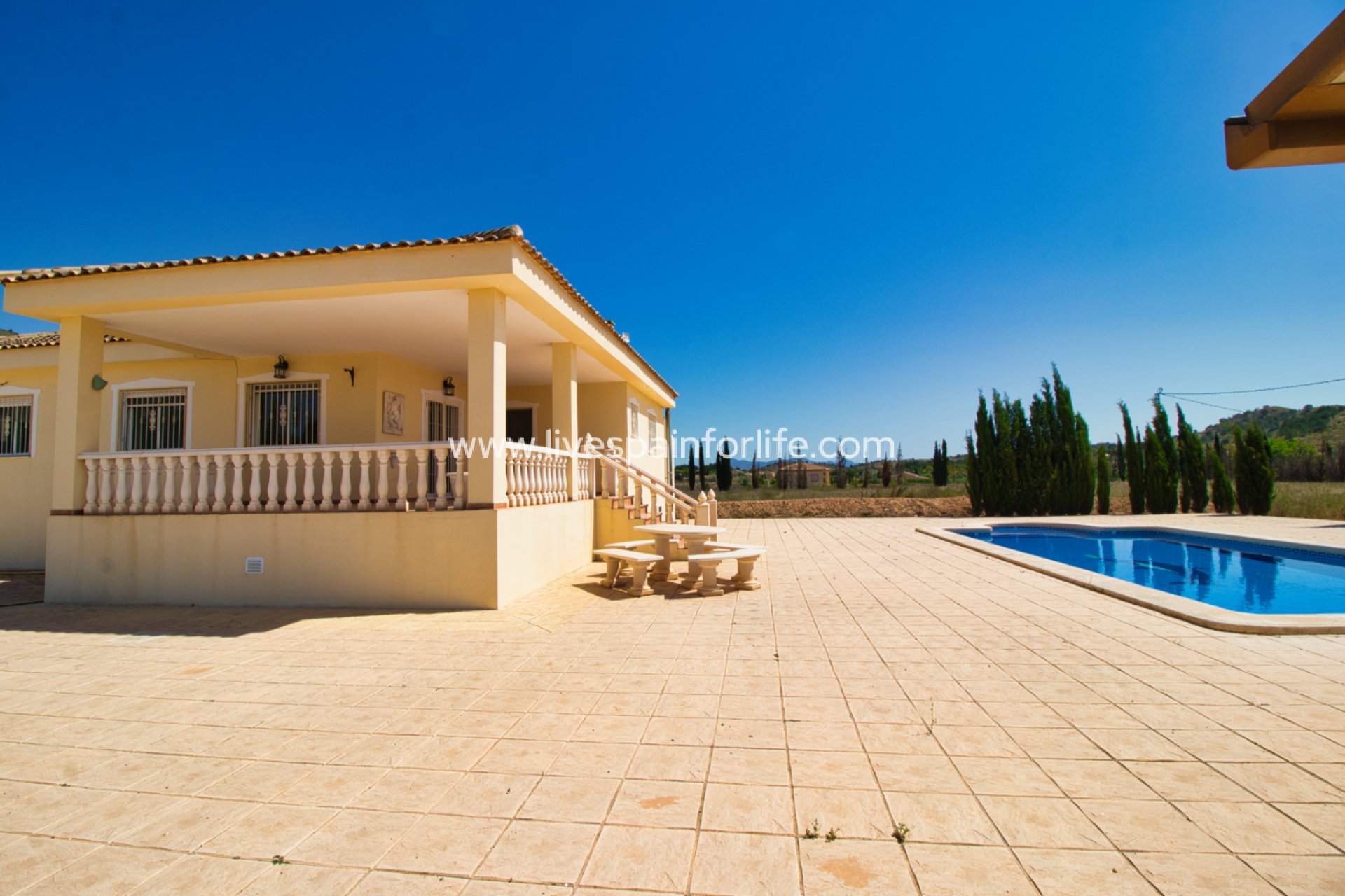 Revente - Maison de campagne -
Hondon De Las Nieves